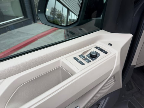 Volkswagen Multivan 1.4 eHybrid L2H1 Lang Pano|Massage|IQ-lights|Memory|ACC|Carplay|Camera