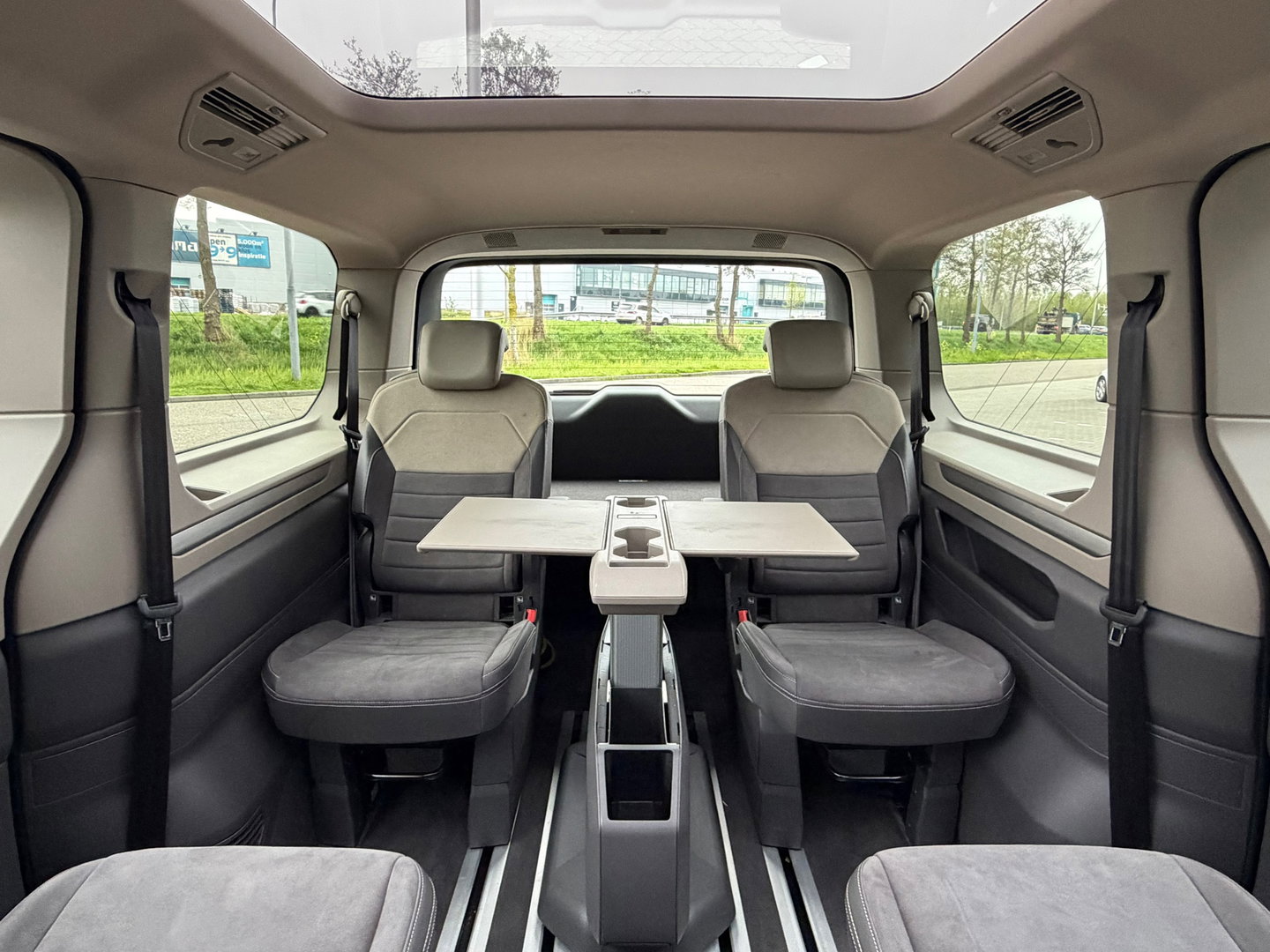 Volkswagen Multivan 1.4 eHybrid L2H1 Lang Pano|Massage|IQ-lights|Memory|ACC|Carplay|Camera