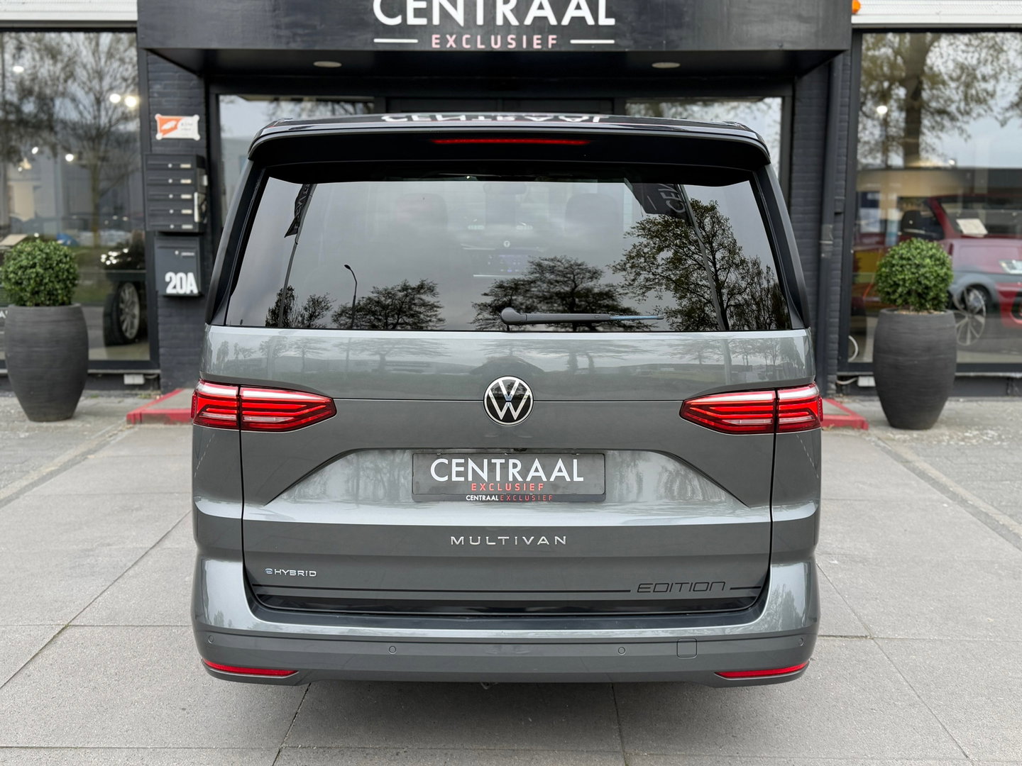 Volkswagen Multivan 1.4 eHybrid L2H1 Lang Pano|Massage|IQ-lights|Memory|ACC|Carplay|Camera