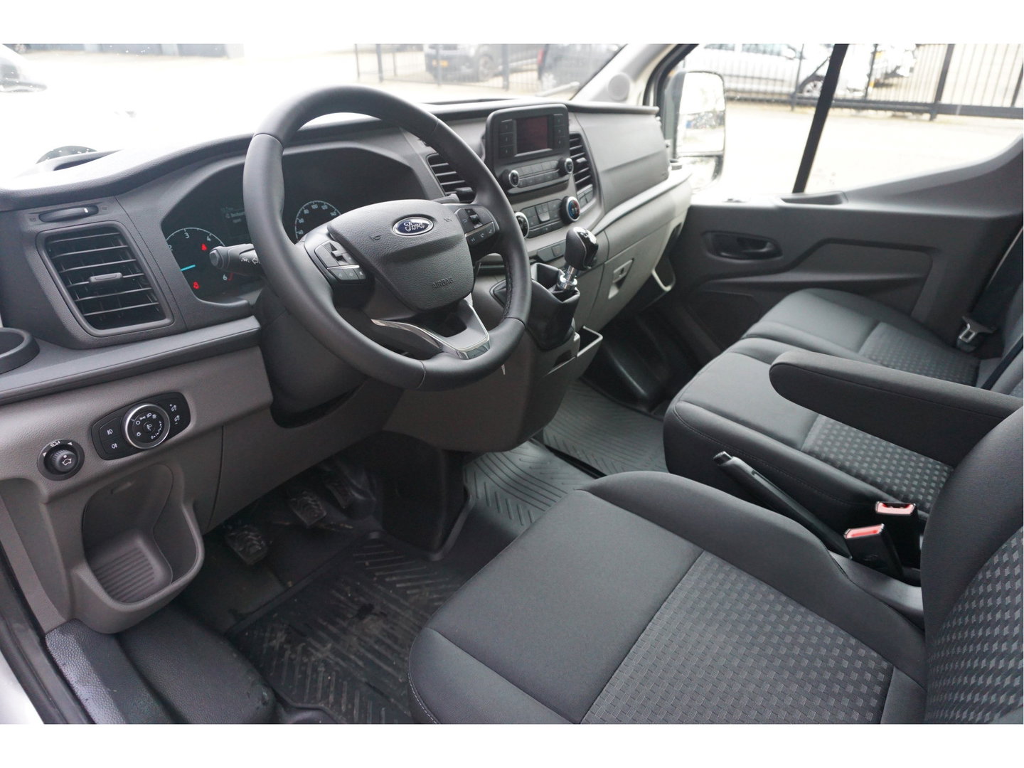 Ford Transit 350L 130PK L3H3 BPM VRIJ!! Airco, Cruise, Camera, Trekhaak!! NR. J01*