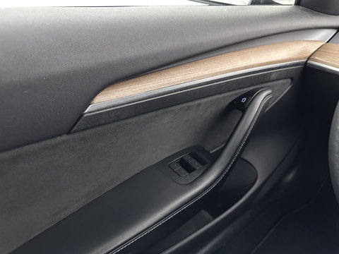 Tesla Model 3 Standard RWD Plus 60 kWh [ 3-Fase-11kW] {SOH-91%} (INCL-BTW) Aut. *HEATPUMP | PANO | AUTOPILOT | LEATHER | KEYLESS | FULL-LED | MEMORY-PACK | TOPVIEW | DAB | CARPLAY | DIGI-COCKPIT | LANE-ASSIST | COMFORTSEATS | 19"ALU*