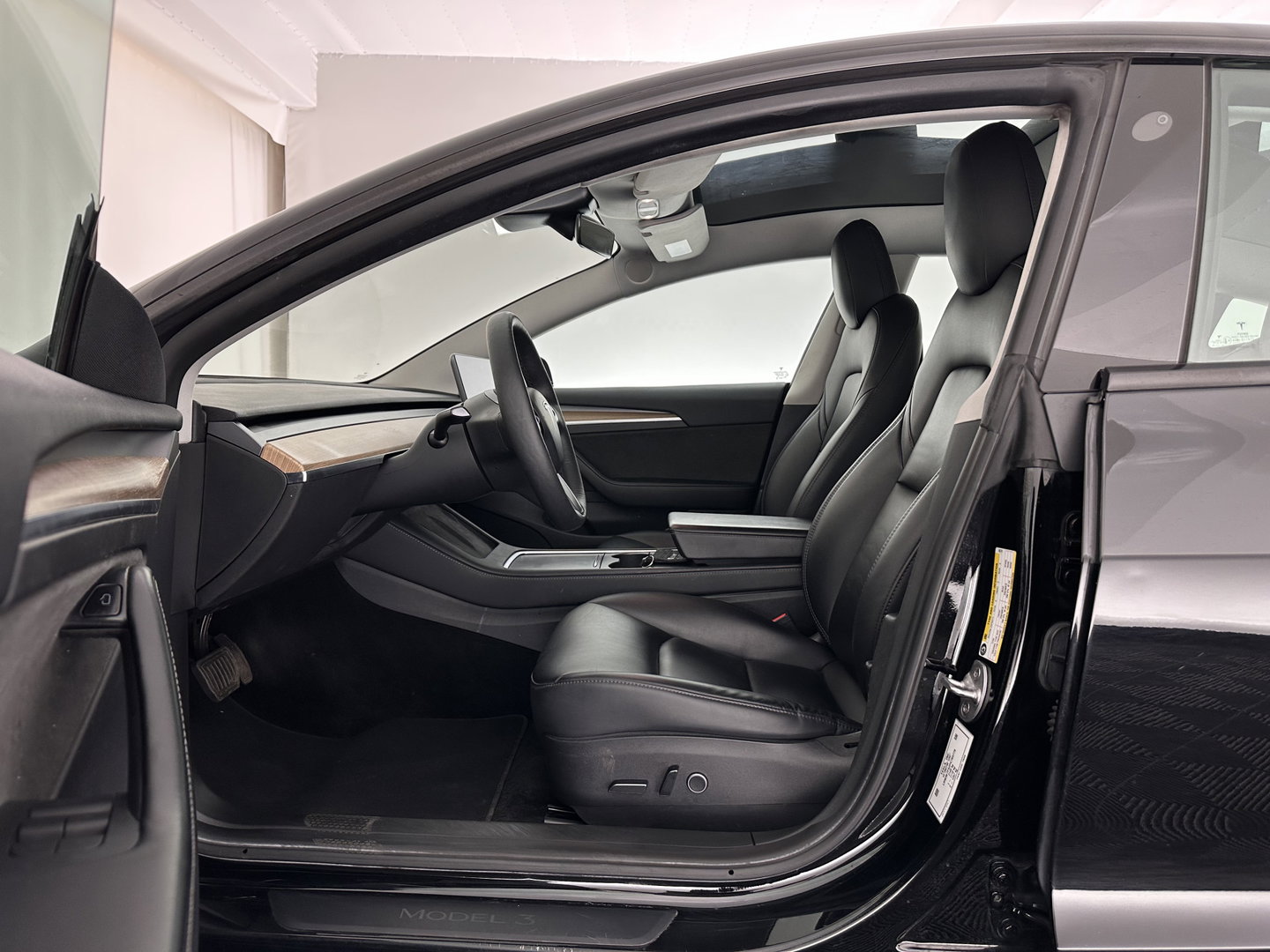 Tesla Model 3 Standard RWD Plus 60 kWh [ 3-Fase-11kW] {SOH-91%} (INCL-BTW) Aut. *HEATPUMP | PANO | AUTOPILOT | LEATHER | KEYLESS | FULL-LED | MEMORY-PACK | TOPVIEW | DAB | CARPLAY | DIGI-COCKPIT | LANE-ASSIST | COMFORTSEATS | 19"ALU*