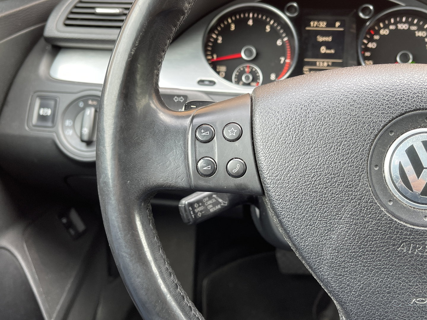 Volkswagen Passat Variant 2.0 TFSI Highline | Panoramadak | Cruise Control | Parkeersensoren | Centrale Deurvergrendeling | Bluetooth |