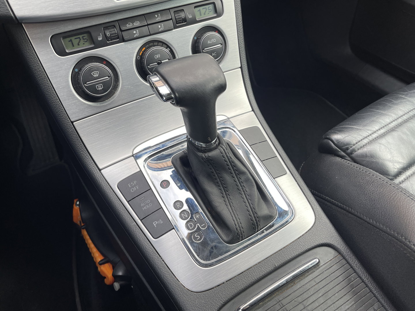 Volkswagen Passat Variant 2.0 TFSI Highline | Panoramadak | Cruise Control | Parkeersensoren | Centrale Deurvergrendeling | Bluetooth |