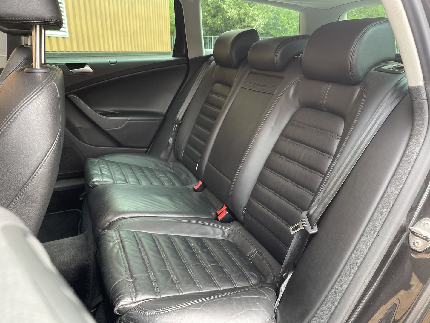 Volkswagen Passat Variant 2.0 TFSI Highline | Panoramadak | Cruise Control | Parkeersensoren | Centrale Deurvergrendeling | Bluetooth |