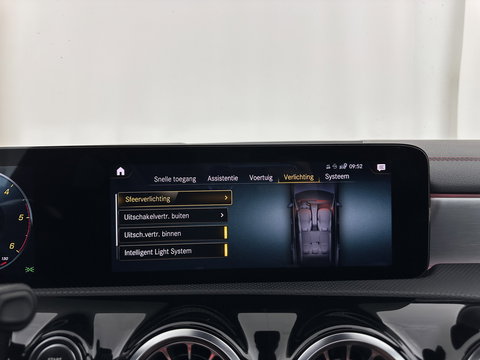 Mercedes-Benz CLA-Klasse Shooting Brake 200 d Business Solution AMG (INCL-BTW) *PANO | DISTRONIC | LEATHER-MICROFIBRE | MULITBEAM | AMBIENTLIGHT | BLINDSPOT | HEATED-SPORTSEATS | WIDESCREEN-DIGICOCKPIT | DAB+ | NAVI-FULLMAP | CAMERA | PRIVACYGLASS | 18''ALU*