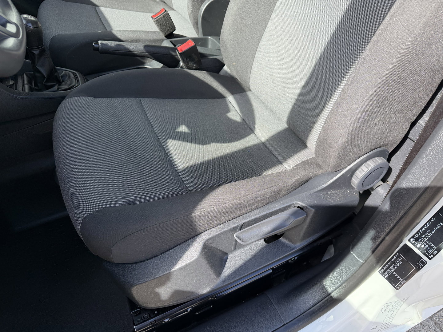 Volkswagen Caddy 2.0 TDI 102pk L2H1 BMT Maxi Comfortline / vaste prijs rijklaar € 10.950 ex btw / lease vanaf € 185 / euro 6 / bpm vrij / imperial / airco / cruise / trekhaak / pdc achter !