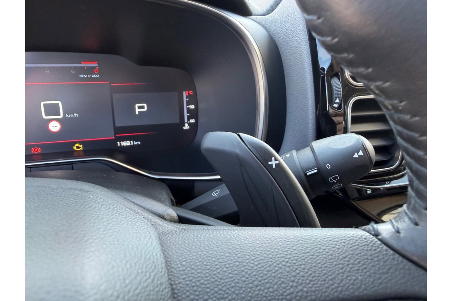 Citroën C5 Aircross 1.2 PURETECH BNS AUTOMAAT NAVI LMV PDC-CAMERA