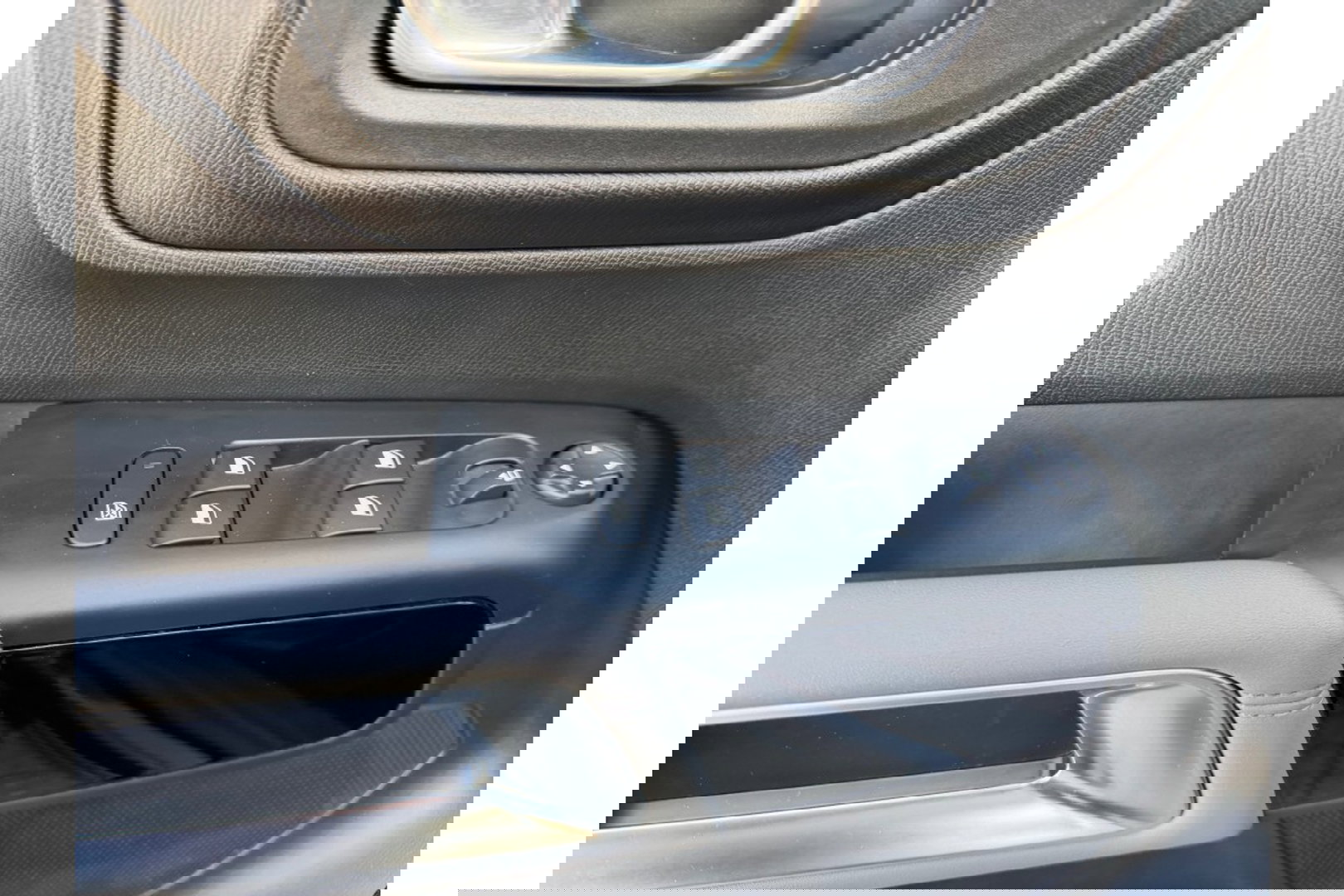 Citroën C5 Aircross 1.2 PURETECH BNS AUTOMAAT NAVI LMV PDC-CAMERA