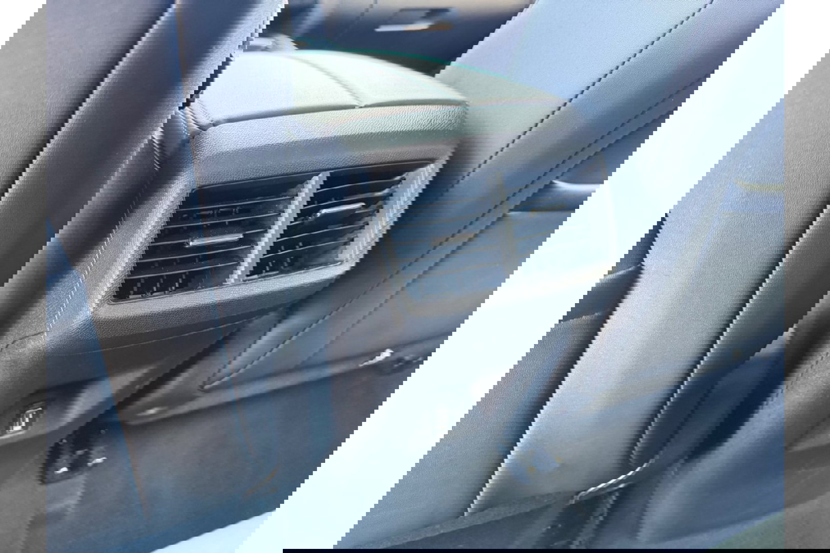 Citroën C5 Aircross 1.2 PURETECH BNS AUTOMAAT NAVI LMV PDC-CAMERA