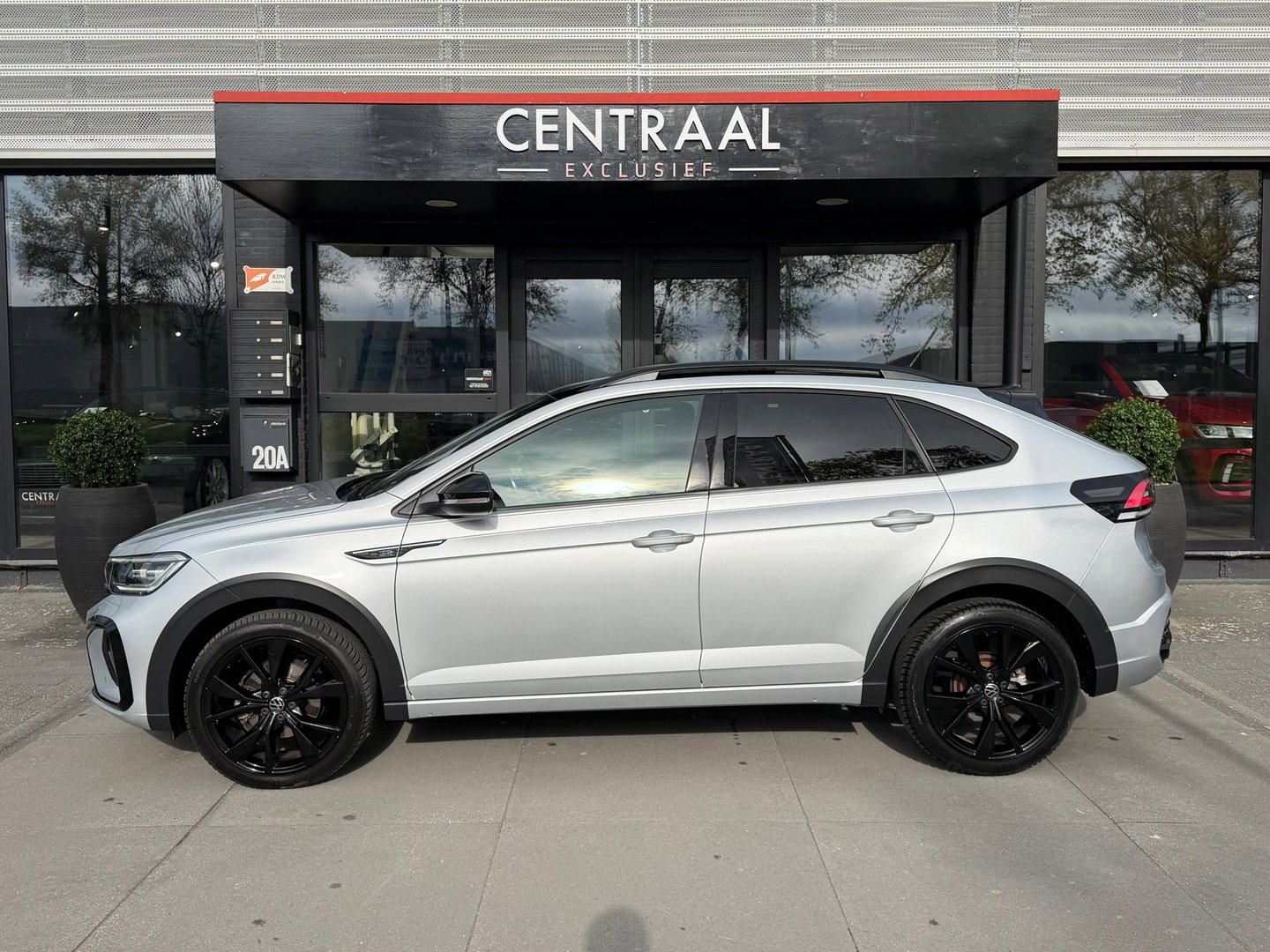 Volkswagen Taigo 1.5 TSI R-Line Keyless|IQ-Lights|150PK|ACC|Carplay|Camera|Virtual-cockpit