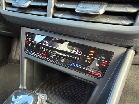 Volkswagen Taigo 1.5 TSI R-Line Keyless|IQ-Lights|150PK|ACC|Carplay|Camera|Virtual-cockpit
