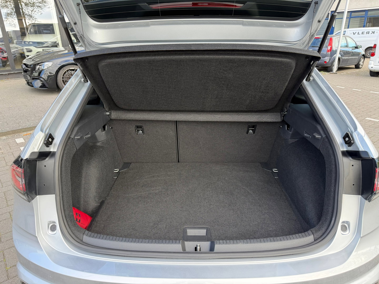 Volkswagen Taigo 1.5 TSI R-Line Keyless|IQ-Lights|150PK|ACC|Carplay|Camera|Virtual-cockpit