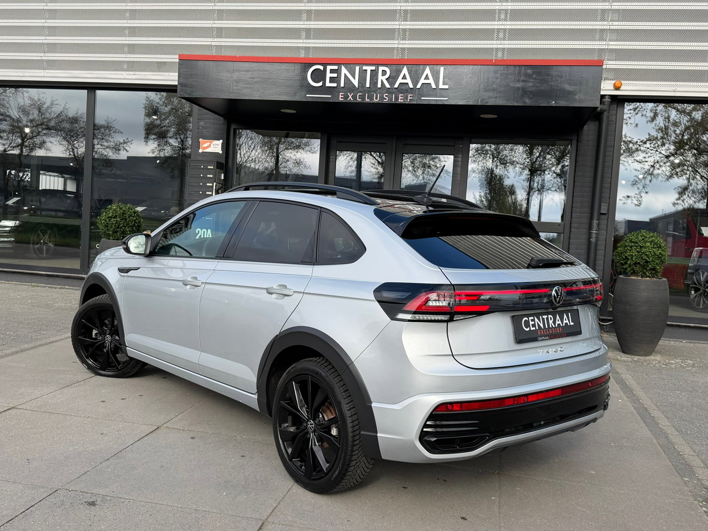 Volkswagen Taigo 1.5 TSI R-Line Keyless|IQ-Lights|150PK|ACC|Carplay|Camera|Virtual-cockpit