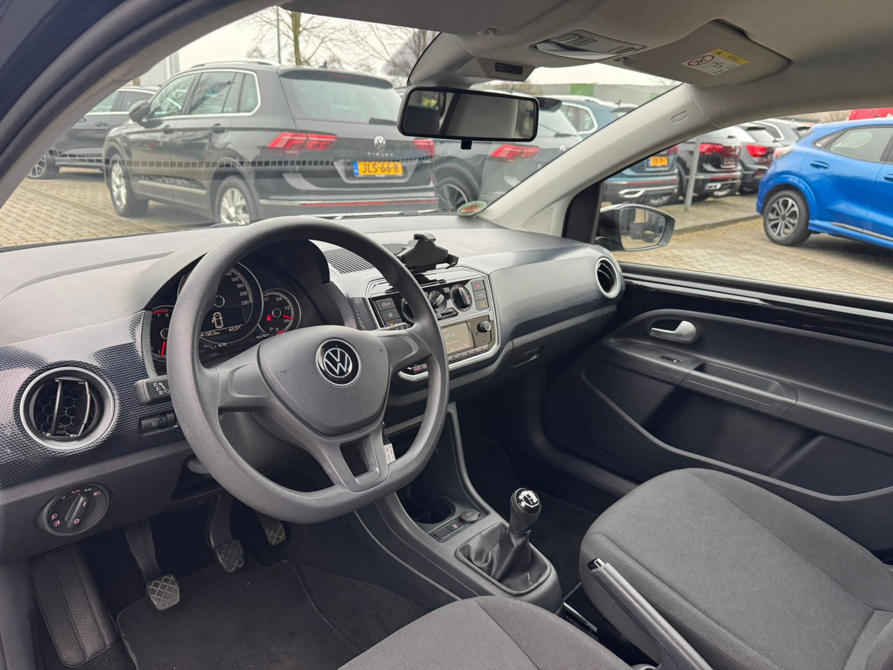 Volkswagen up!