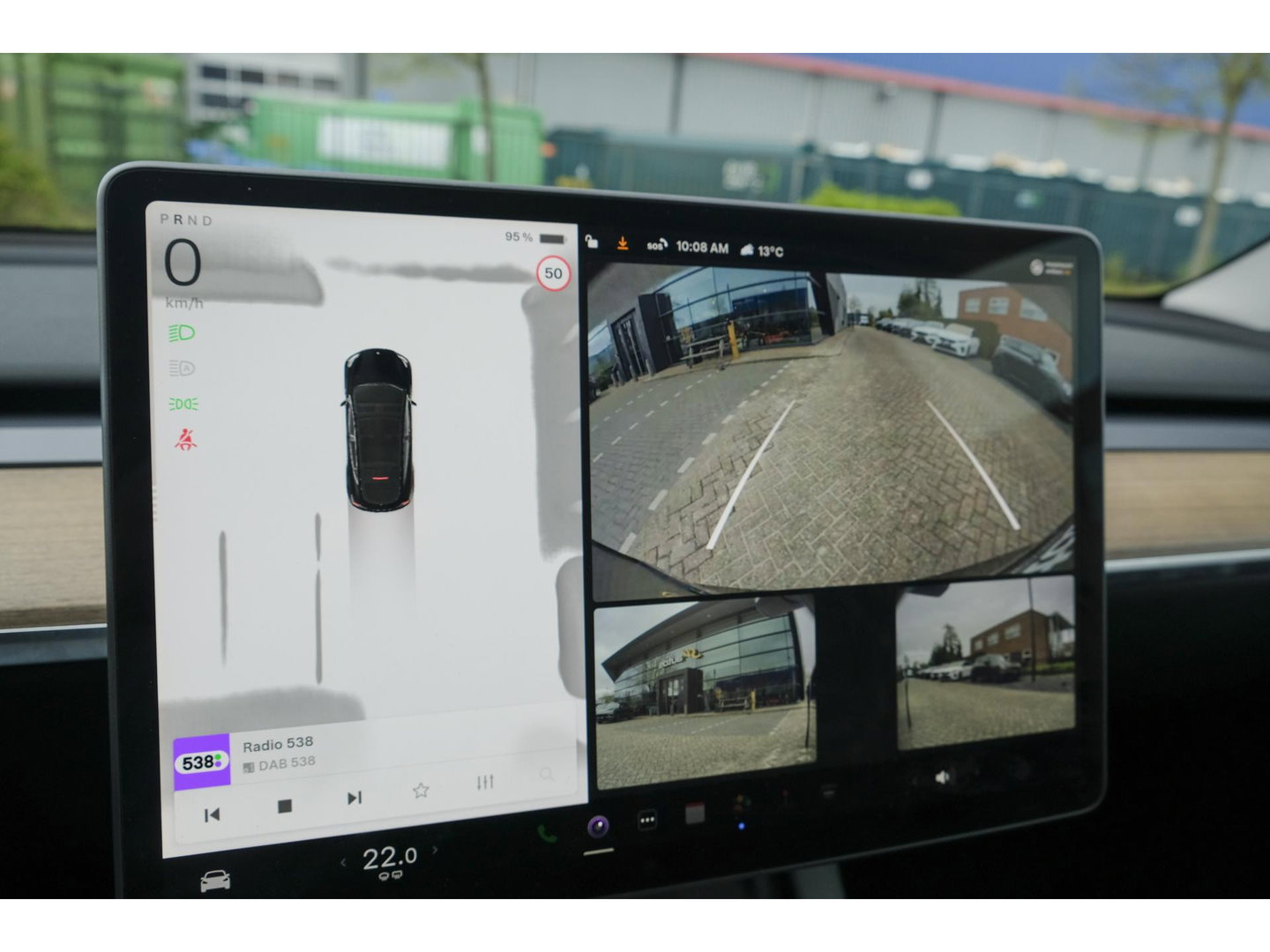 Tesla Model Y RWD 58 kWh Autopilot *BTW* *SOH 93%* 1e eigenaar Black Edition NLauto 20" LMV