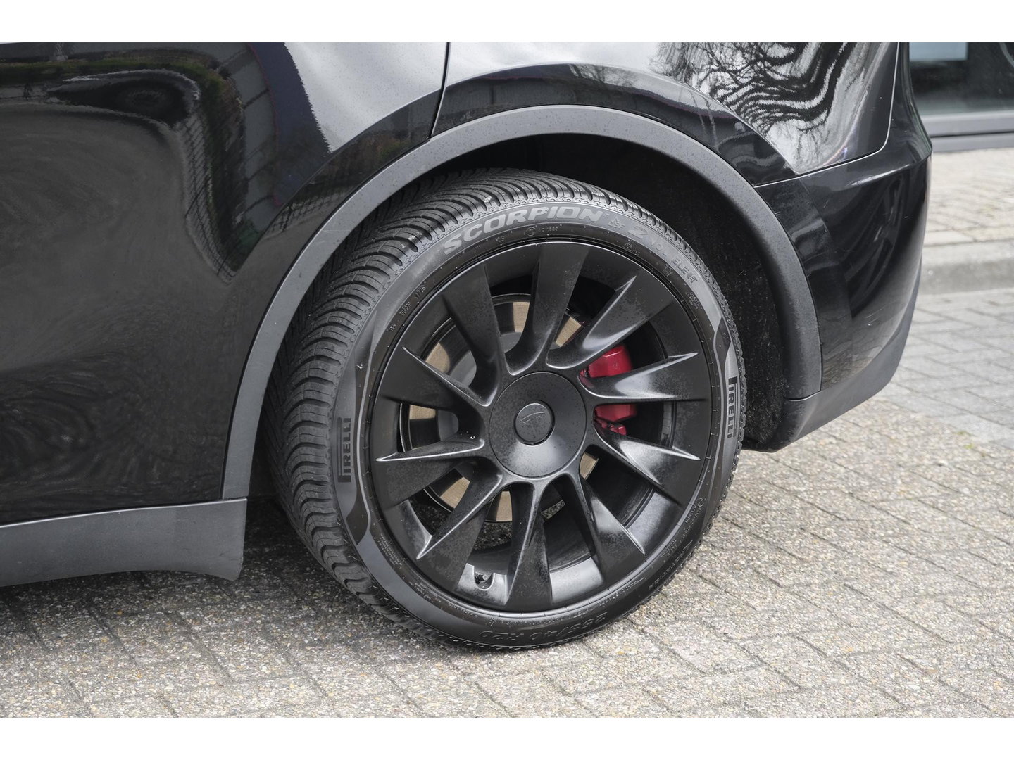 Tesla Model Y RWD 58 kWh Autopilot *BTW* *SOH 93%* 1e eigenaar Black Edition NLauto 20" LMV