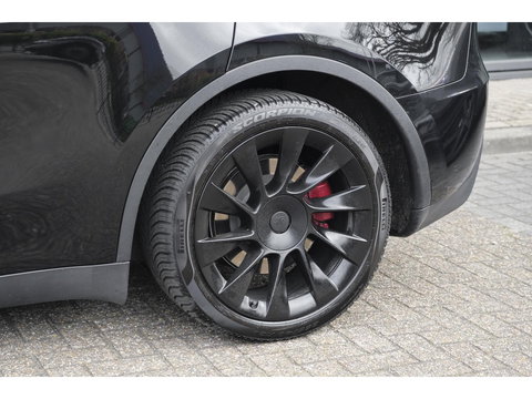 Tesla Model Y RWD 58 kWh Autopilot *BTW* *SOH 93%* 1e eigenaar Black Edition NLauto 20" LMV