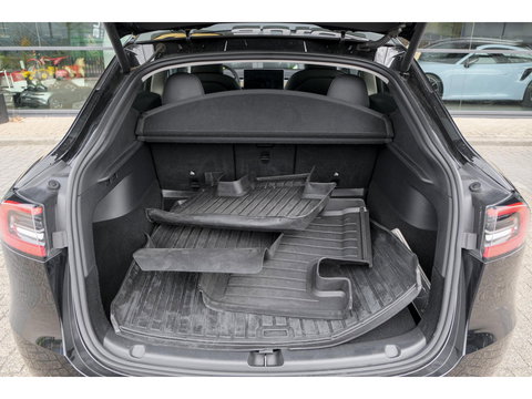 Tesla Model Y RWD 58 kWh Autopilot *BTW* *SOH 93%* 1e eigenaar Black Edition NLauto 20" LMV