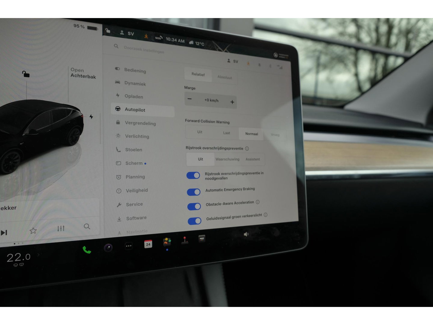 Tesla Model Y RWD 58 kWh Autopilot *BTW* *SOH 93%* 1e eigenaar Black Edition NLauto 20" LMV