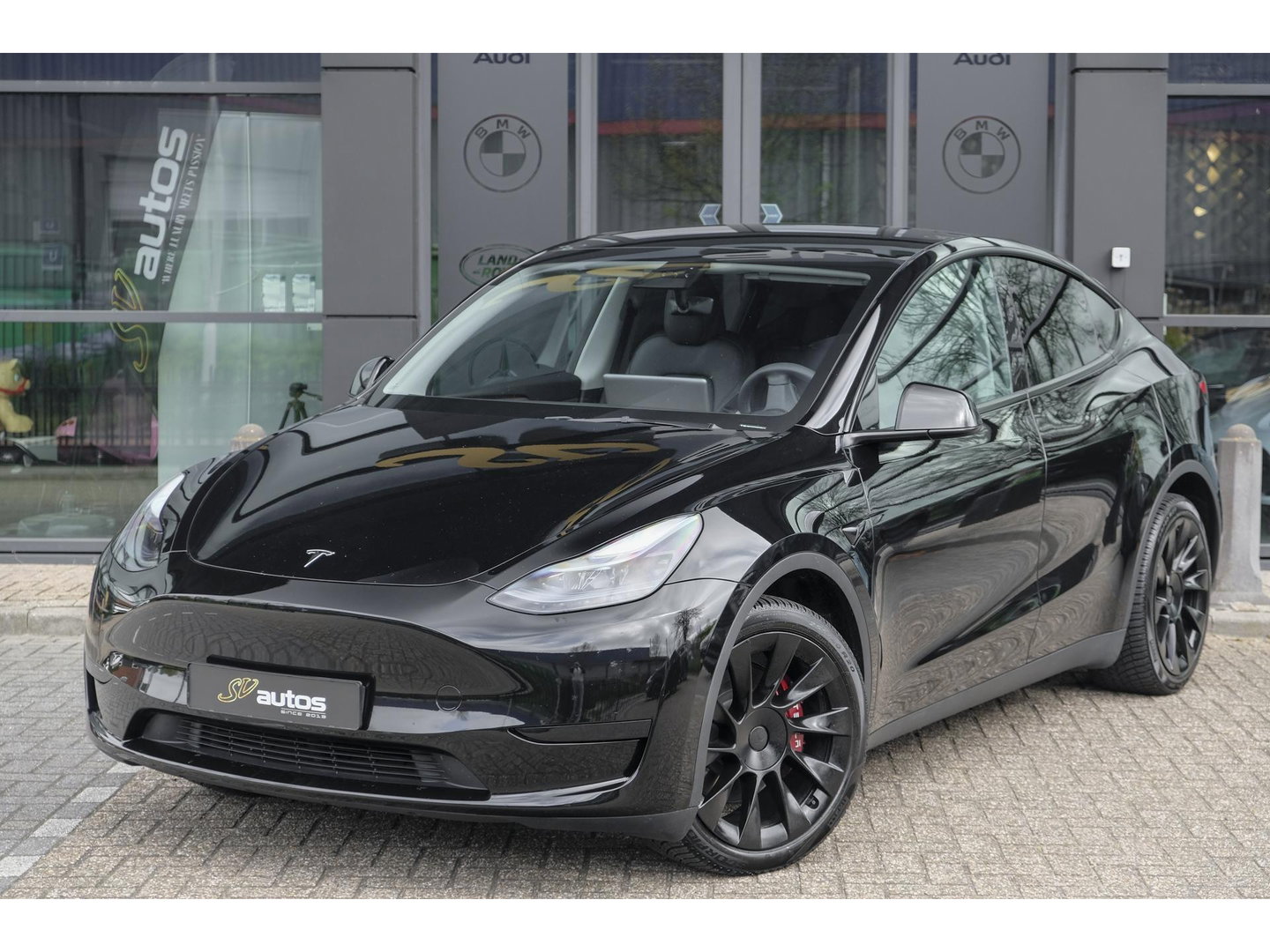 Tesla Model Y RWD 58 kWh Autopilot *BTW* *SOH 93%* 1e eigenaar Black Edition NLauto 20" LMV