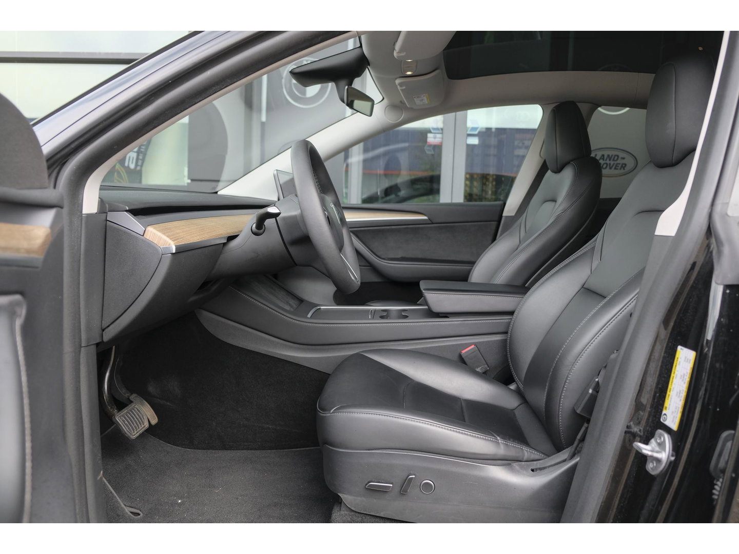 Tesla Model Y RWD 58 kWh Autopilot *BTW* *SOH 93%* 1e eigenaar Black Edition NLauto 20" LMV