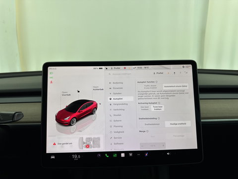 Tesla Model 3 Standard RWD Plus 60 kWh [ 3-Fase-11kW ] {SOH-87%} (INCL-BTW) Aut. *PANO | AUTOPILOT | LEATHER | KEYLESS | FULL-LED | MEMORY-PACK | TOPVIEW | DAB | CARPLAY | DIGI-COCKPIT | LANE-ASSIST | COMFORTSEATS | 19"ALU*