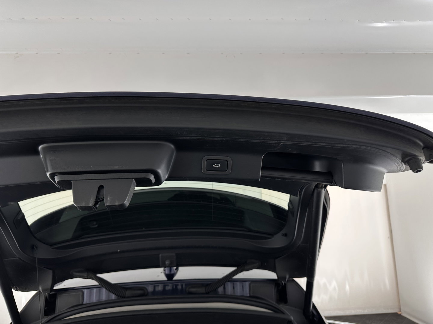 Jaguar F-Pace 3.0 S AWD 30d Aut. *PANO | LEATHER | XENON | DIGI-COCKPIT | NAVI-FULLMAP | AMBIENT-LIGHT | CAMERA | SHIFT-PADDLES | ECC | PDC | CRUISE | 18''ALU*