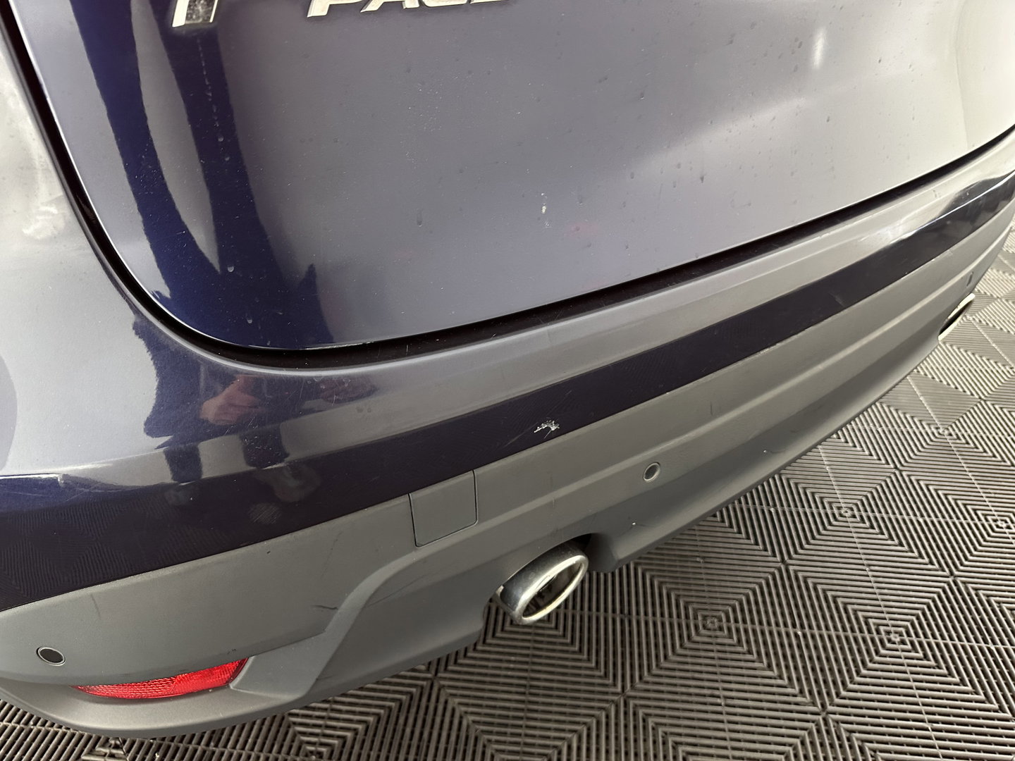 Jaguar F-Pace 3.0 S AWD 30d Aut. *PANO | LEATHER | XENON | DIGI-COCKPIT | NAVI-FULLMAP | AMBIENT-LIGHT | CAMERA | SHIFT-PADDLES | ECC | PDC | CRUISE | 18''ALU*