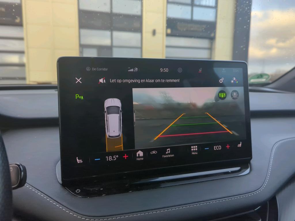 Škoda Enyaq iV 60 Sportline Carplay Camera Sfeerver. Stoel/Stuur verwarming