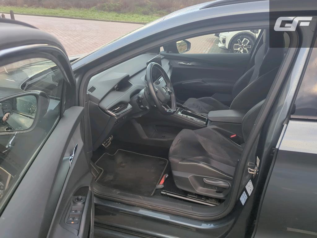 Škoda Enyaq iV 60 Sportline Carplay Camera Sfeerver. Stoel/Stuur verwarming