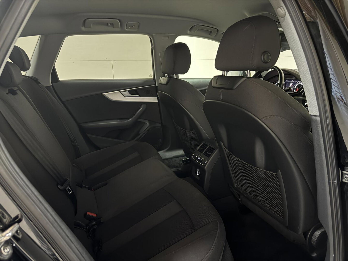 Audi A4 Avant 1.4 TFSI Sport DSG Cruise PDC Navi Climate NAP