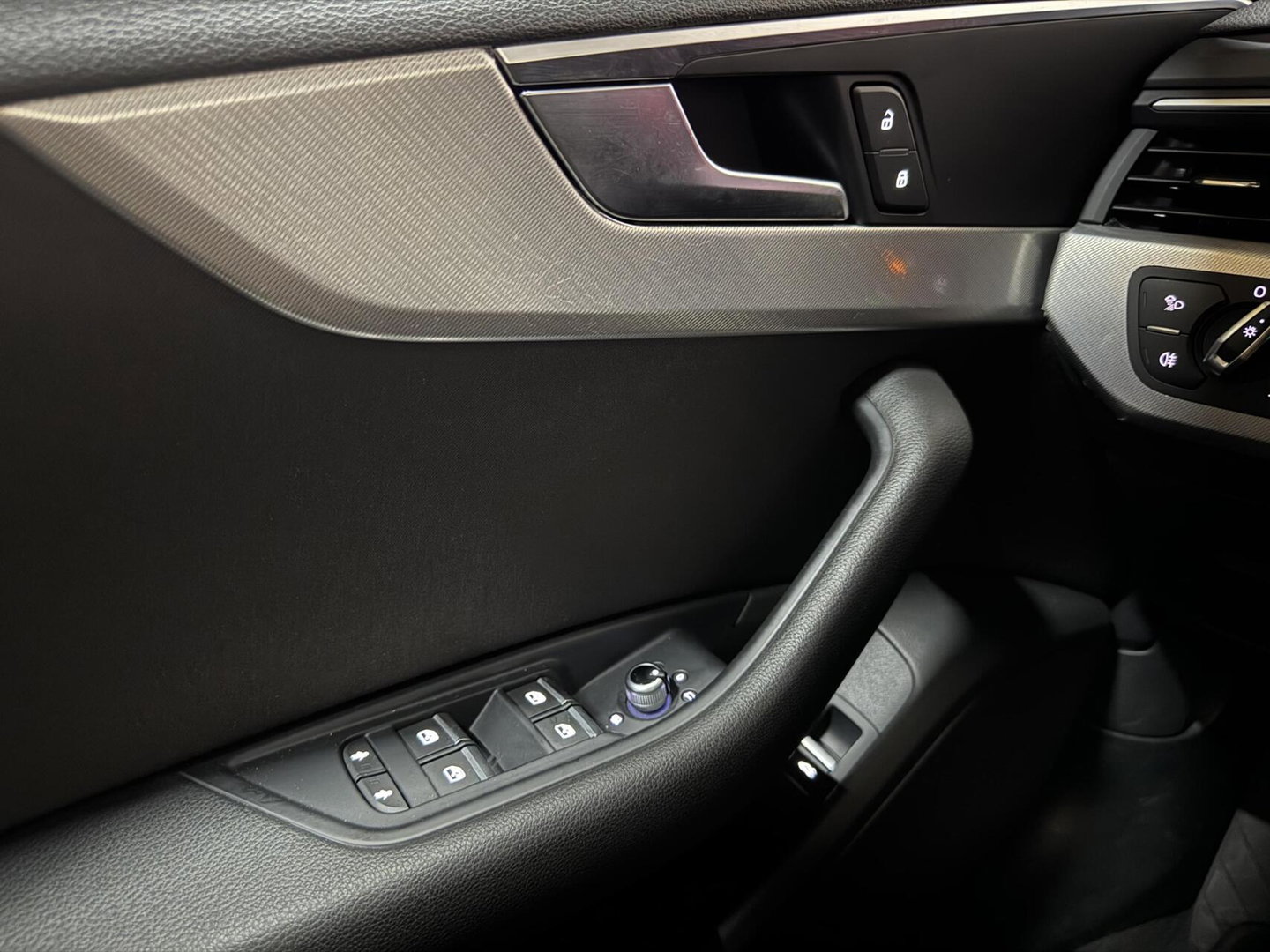 Audi A4 Avant 1.4 TFSI Sport DSG Cruise PDC Navi Climate NAP