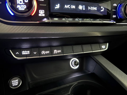 Audi A4 Avant 1.4 TFSI Sport DSG Cruise PDC Navi Climate NAP