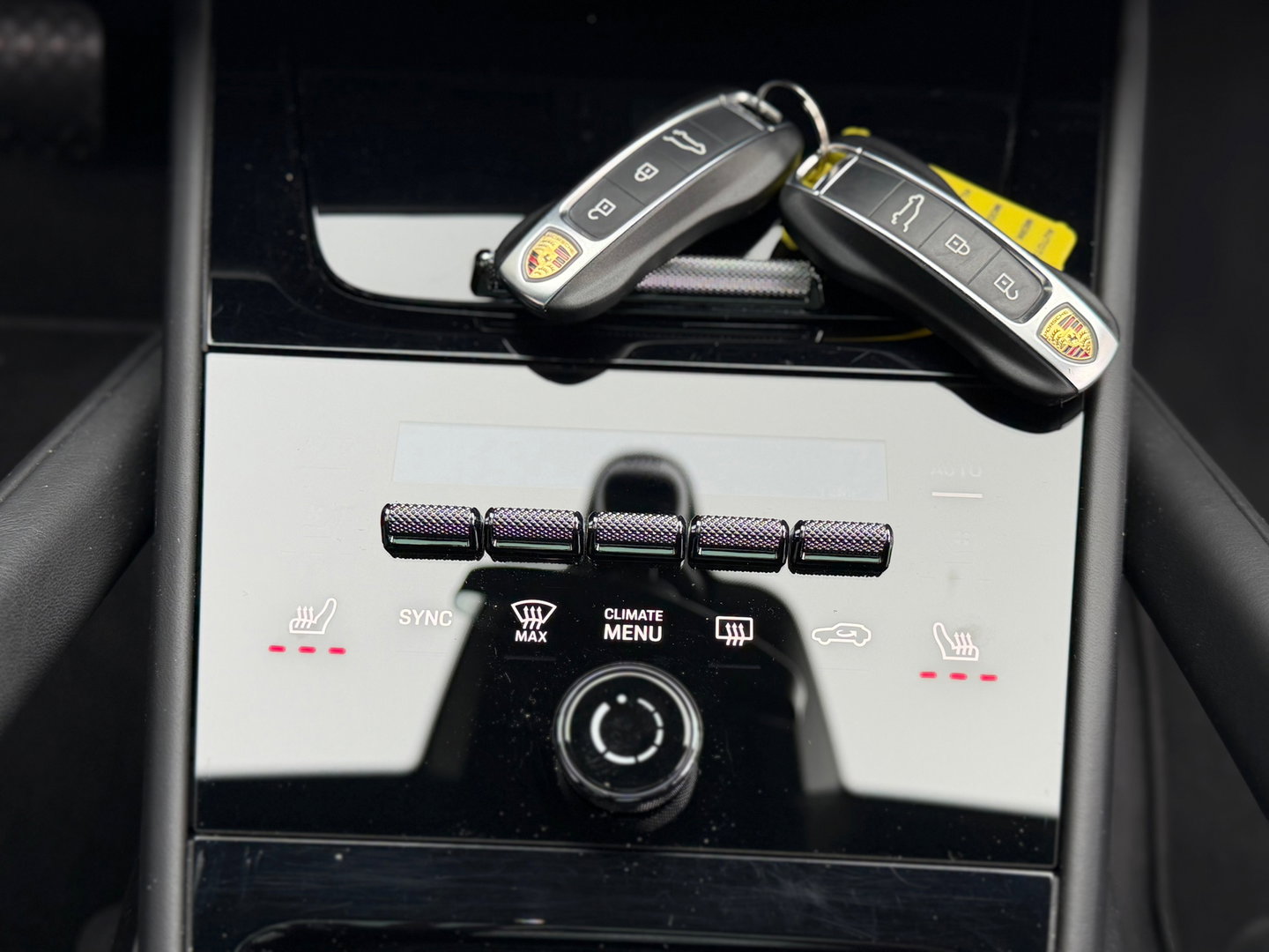 Porsche Cayenne 3.0 E-Hybrid Black Edition 470PK|Pano|Memory|Carplay|Bosé|SportChrono|Sport-Design