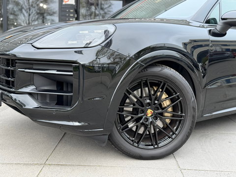 Porsche Cayenne 3.0 E-Hybrid Black Edition 470PK|Pano|Memory|Carplay|Bosé|SportChrono|Sport-Design