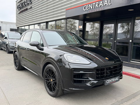 Porsche Cayenne 3.0 E-Hybrid Black Edition 470PK|Pano|Memory|Carplay|Bosé|SportChrono|Sport-Design