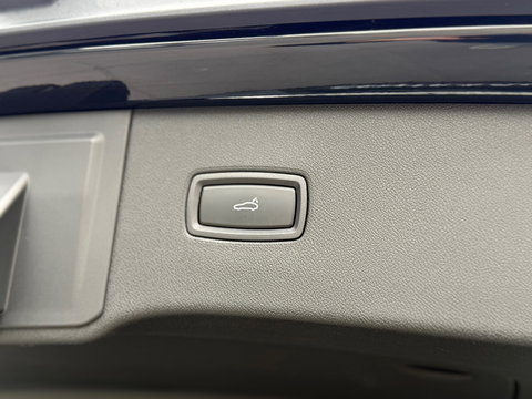 Porsche Cayenne 3.0 E-Hybrid Black Edition 470PK|Pano|Memory|Carplay|Bosé|SportChrono|Sport-Design