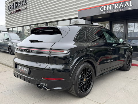 Porsche Cayenne 3.0 E-Hybrid Black Edition 470PK|Pano|Memory|Carplay|Bosé|SportChrono|Sport-Design