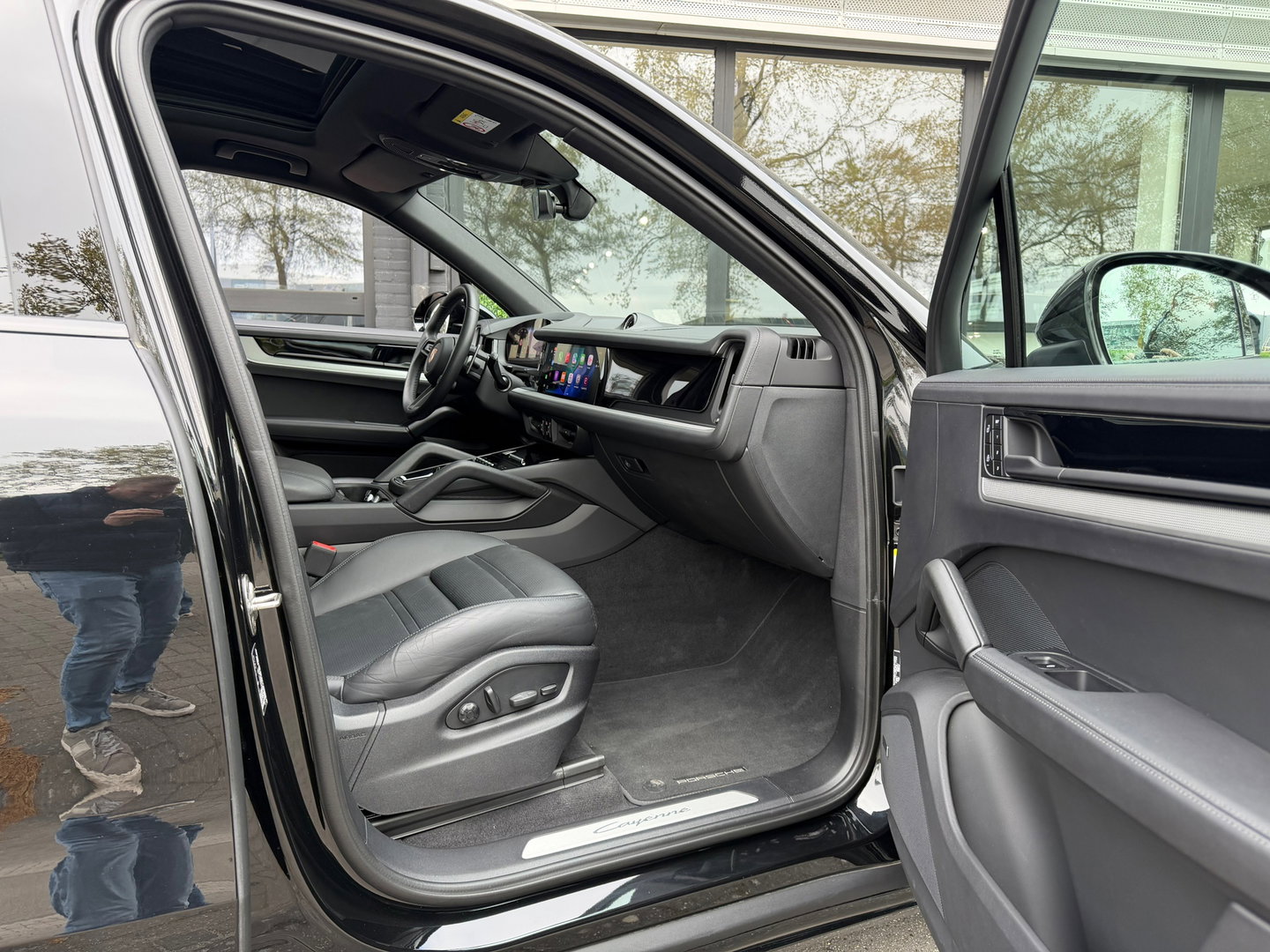 Porsche Cayenne 3.0 E-Hybrid Black Edition 470PK|Pano|Memory|Carplay|Bosé|SportChrono|Sport-Design