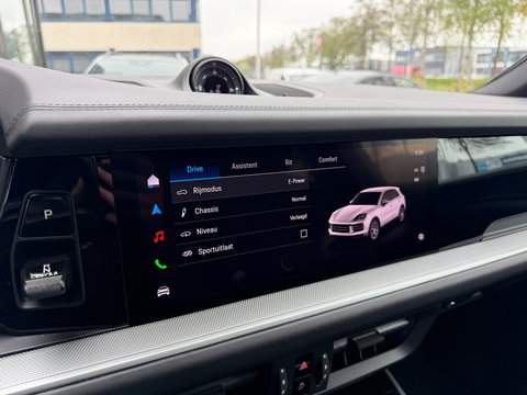 Porsche Cayenne 3.0 E-Hybrid Black Edition 470PK|Pano|Memory|Carplay|Bosé|SportChrono|Sport-Design