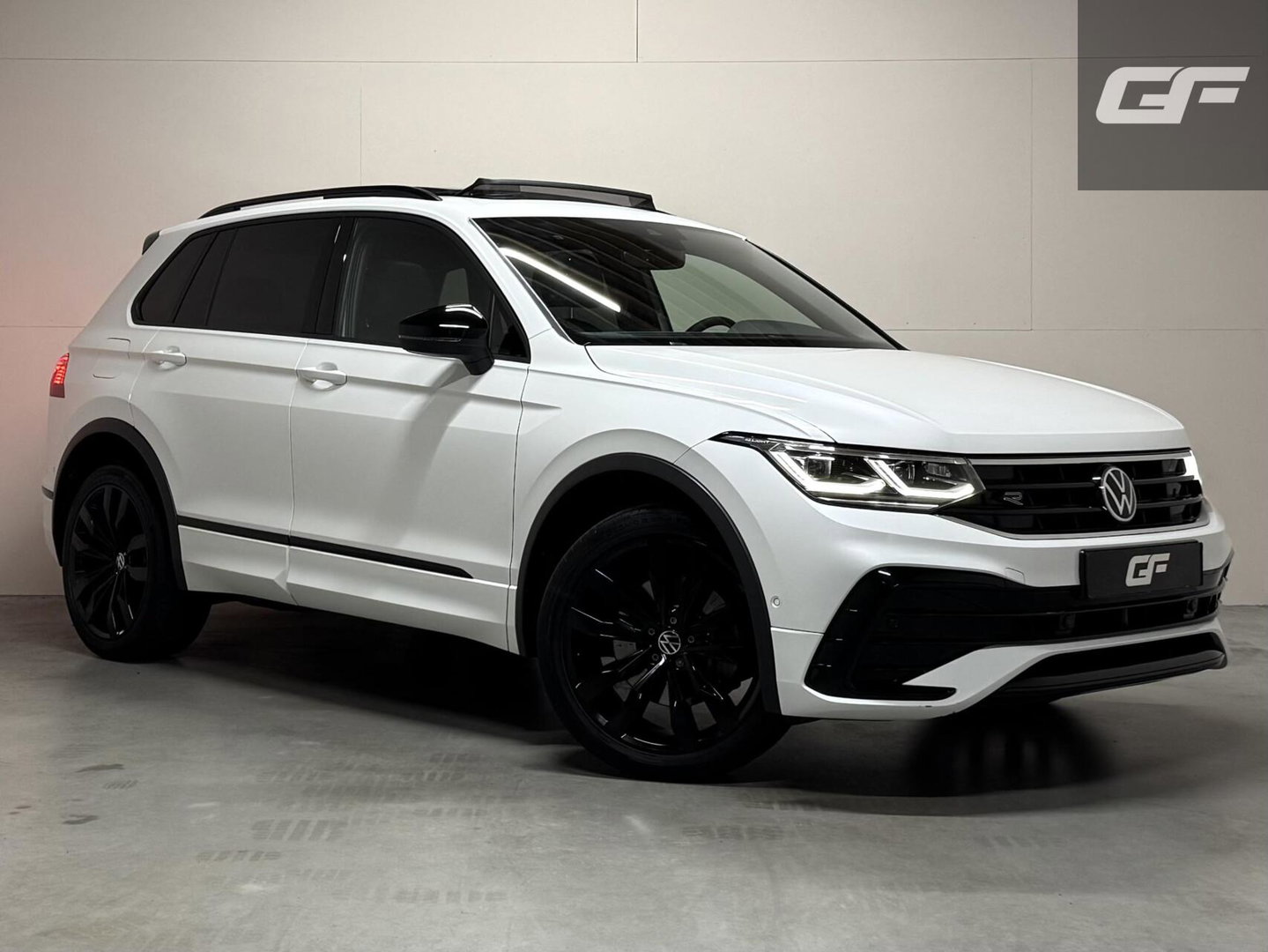 Volkswagen Tiguan 1.4 TSI eHybrid R-Line Pano Leer Sfeer Trekh. Carplay