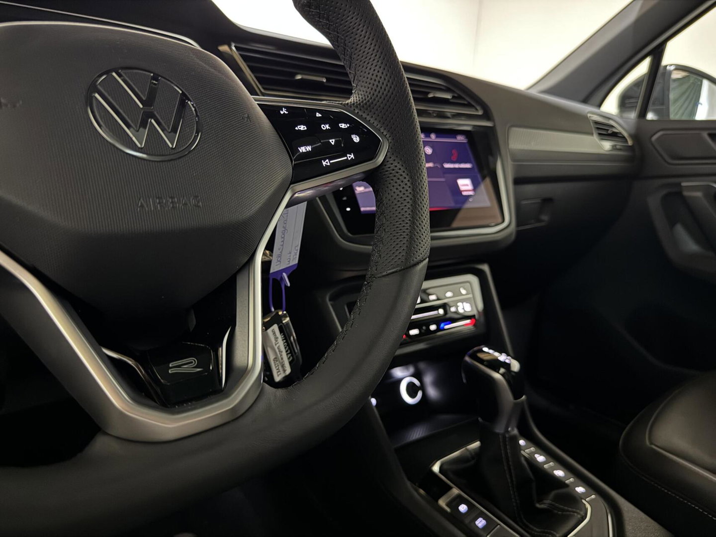 Volkswagen Tiguan 1.4 TSI eHybrid R-Line Pano Leer Sfeer Trekh. Carplay