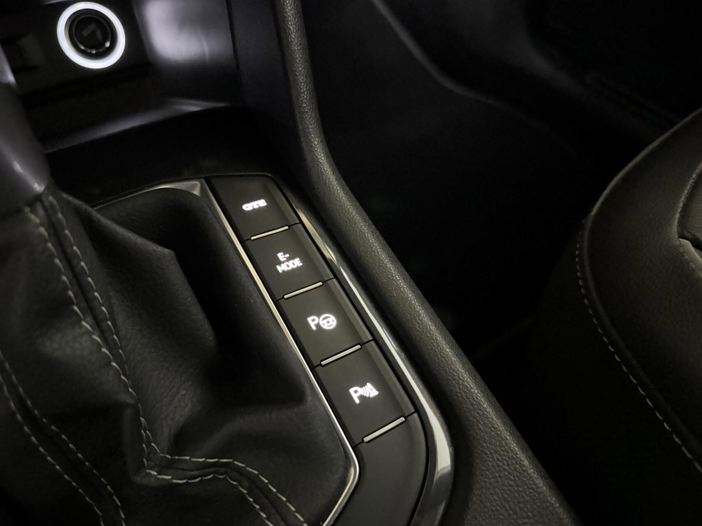 Volkswagen Tiguan 1.4 TSI eHybrid R-Line Pano Leer Sfeer Trekh. Carplay