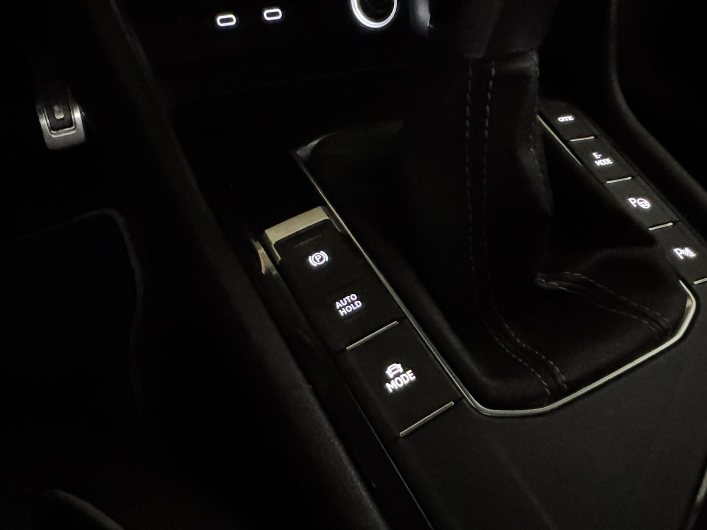 Volkswagen Tiguan 1.4 TSI eHybrid R-Line Pano Leer Sfeer Trekh. Carplay