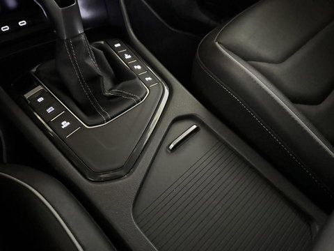 Volkswagen Tiguan 1.4 TSI eHybrid R-Line Pano Leer Sfeer Trekh. Carplay
