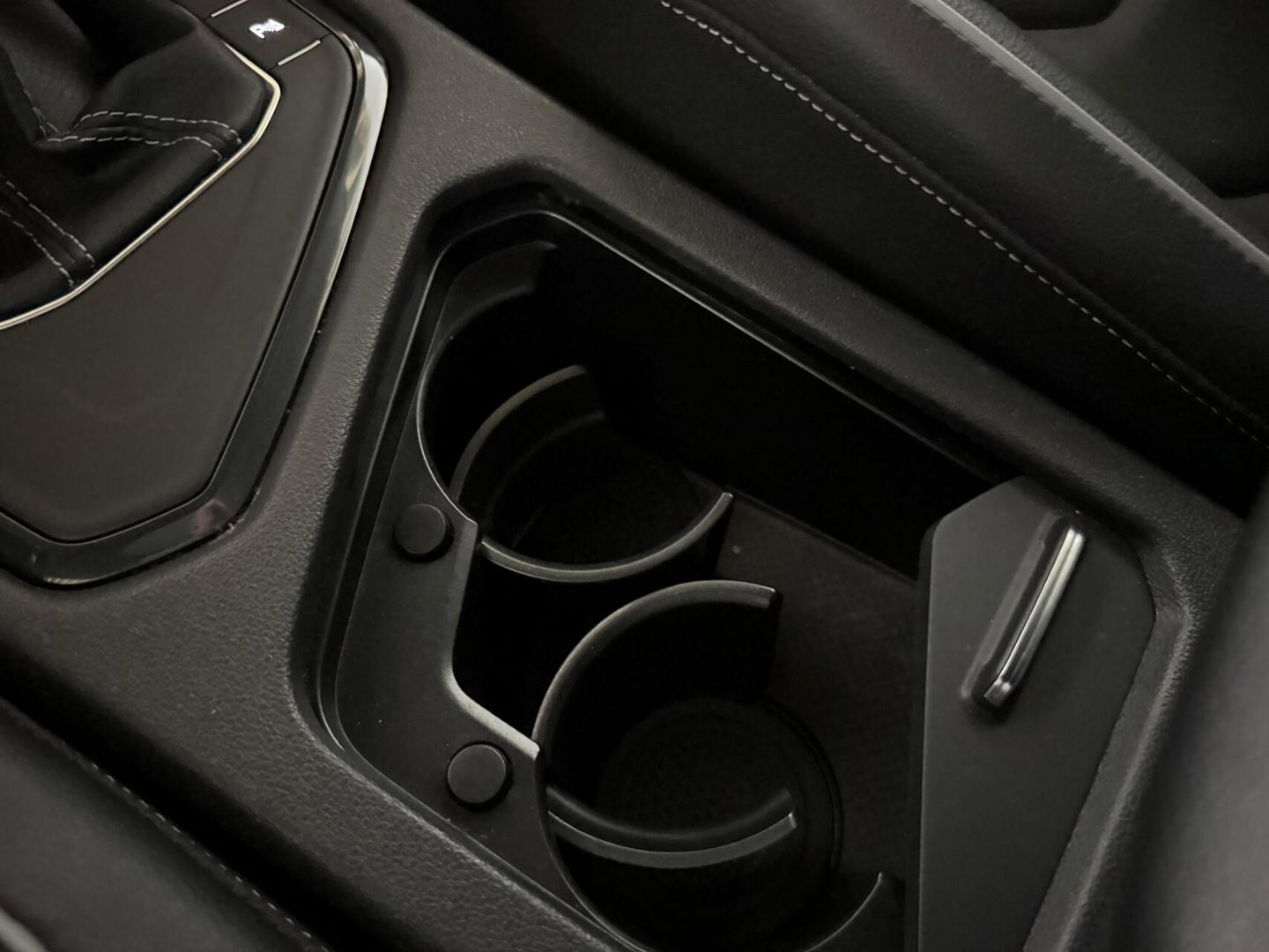 Volkswagen Tiguan 1.4 TSI eHybrid R-Line Pano Leer Sfeer Trekh. Carplay