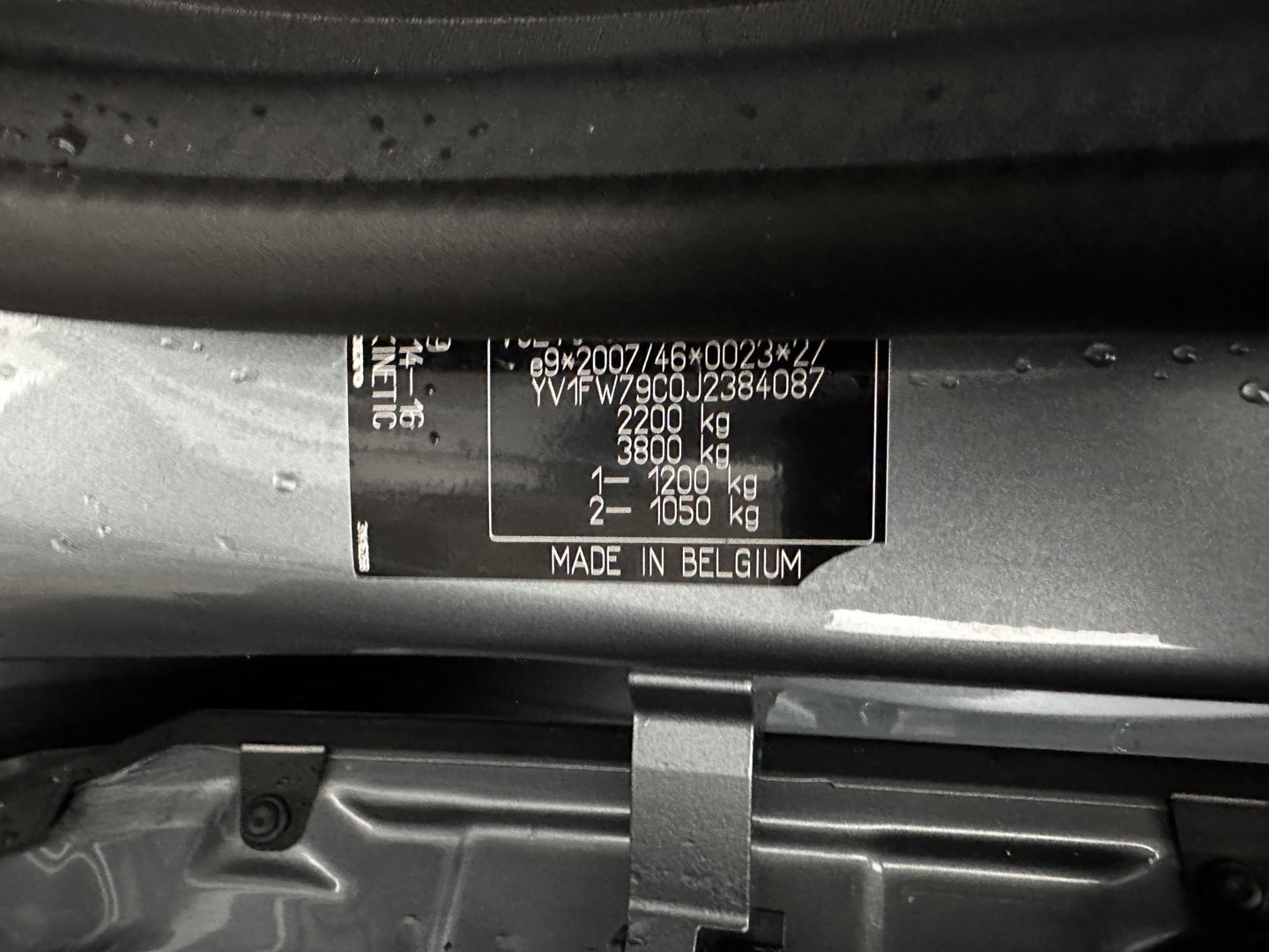 Volvo V60 2.0 D3 Polar+ Aut. *LEATHER | XENON | HEATED-COMFORTSEATS | NAVI-FULLMAP | CAMERA | PRIVACY-GLASS | ECC | PDC | CRUISE | 17''ALU*