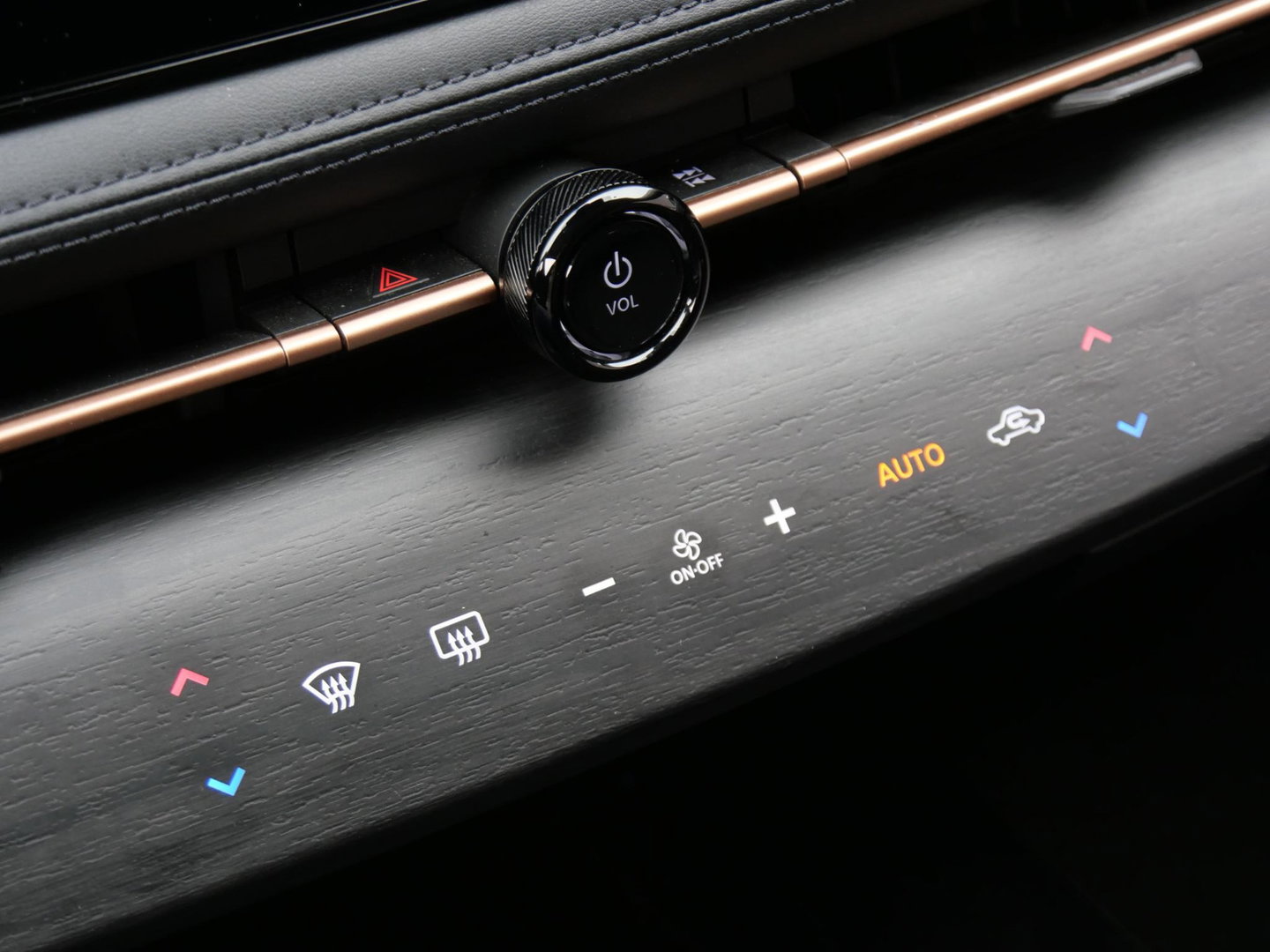 Nissan ARIYA 66kWh ADVANCE/ WARMTEPOMP/ 360° CAMERA/ ELEKT. KLEP/ SOH 99%