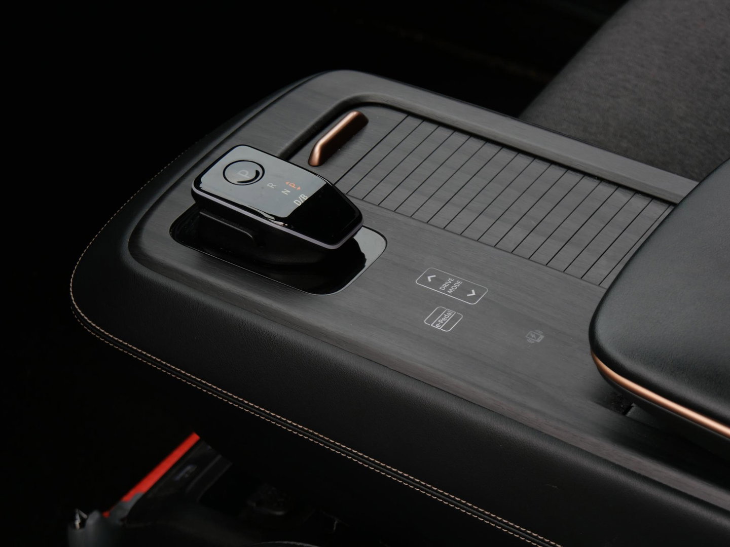 Nissan ARIYA 66kWh ADVANCE/ WARMTEPOMP/ 360° CAMERA/ ELEKT. KLEP/ SOH 99%